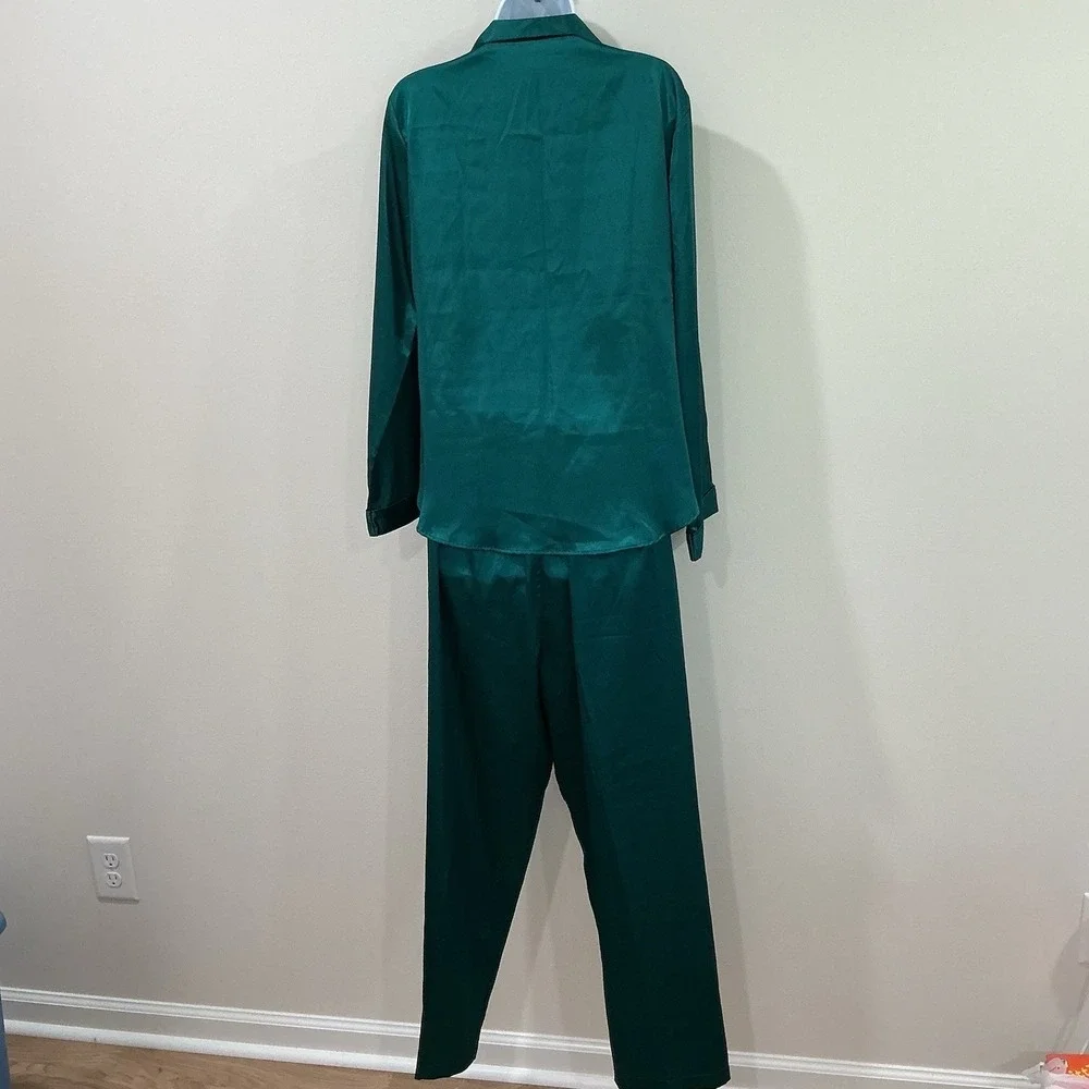 Vintage Green Victoria Secret Long Sleeve Satin Pajama‎ Set Y2K Size Medium